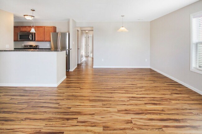 Building Photo - 303 Stonewall Creek Dr