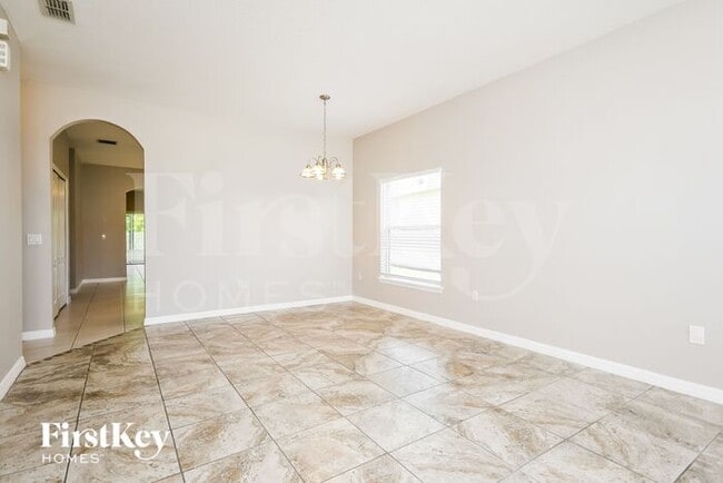 Building Photo - 763 Hacienda Cir