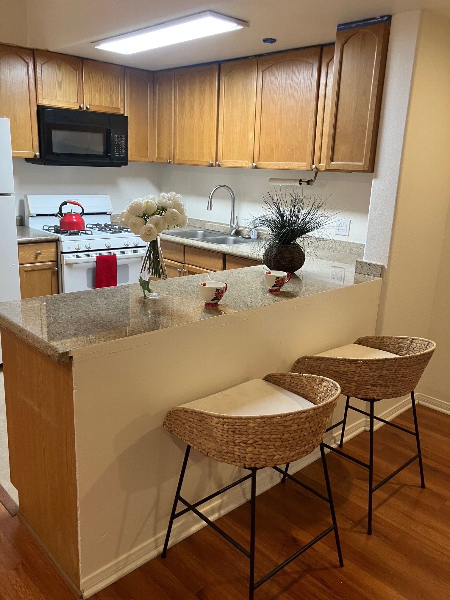 Building Photo - 1952 Selby Ave