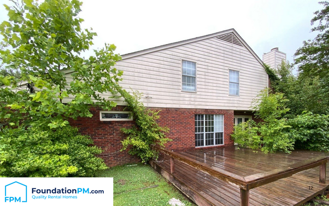 Building Photo - 5162 Walton Lake