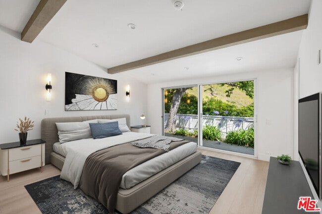 Building Photo - 1190 Bienveneda Ave