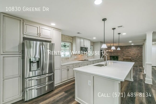 Building Photo - 10830 Greene Dr