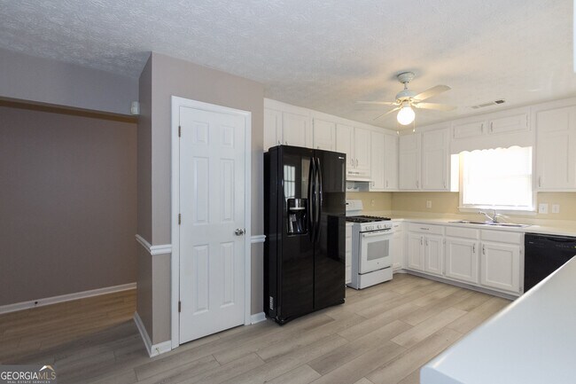 Building Photo - 4291 Fiddlers Bend