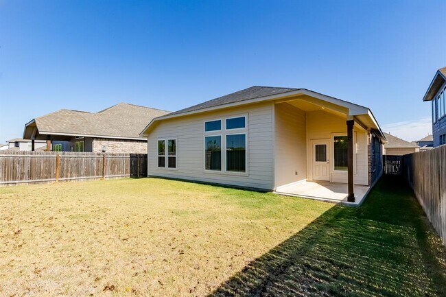 Building Photo - 252 Clear Frk Lp