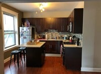 Building Photo - Gorgeous 2 bed 1 bath in the Edgewater area