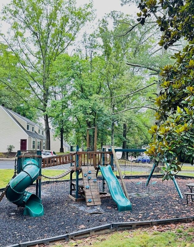 Building Photo - 2764 Gatewood Cir