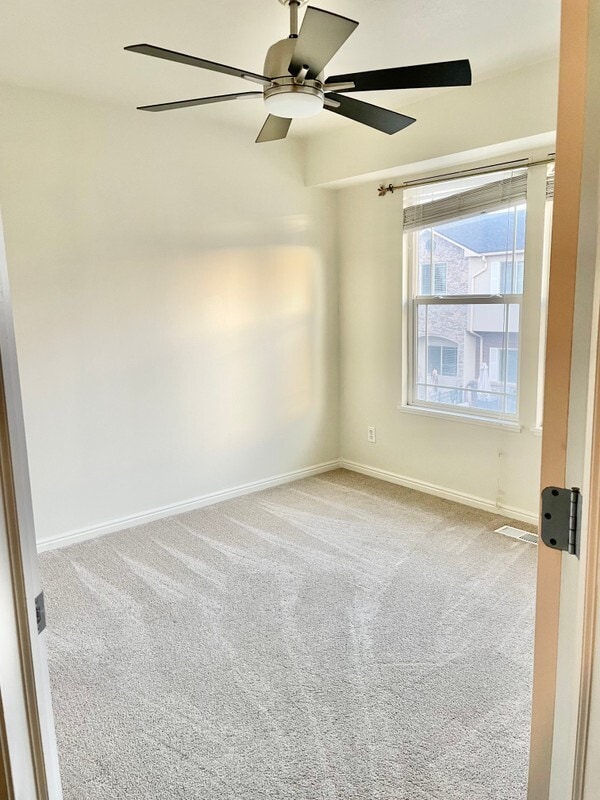Building Photo - 484 W 1490 N