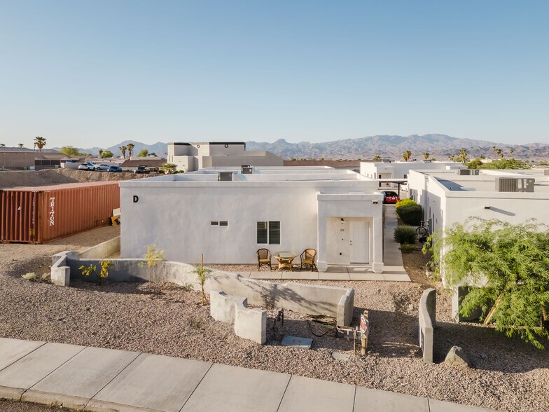 Building Photo - 2878 Jamaica Blvd S