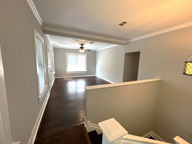 Building Photo - 1225 Euclid Ave NE