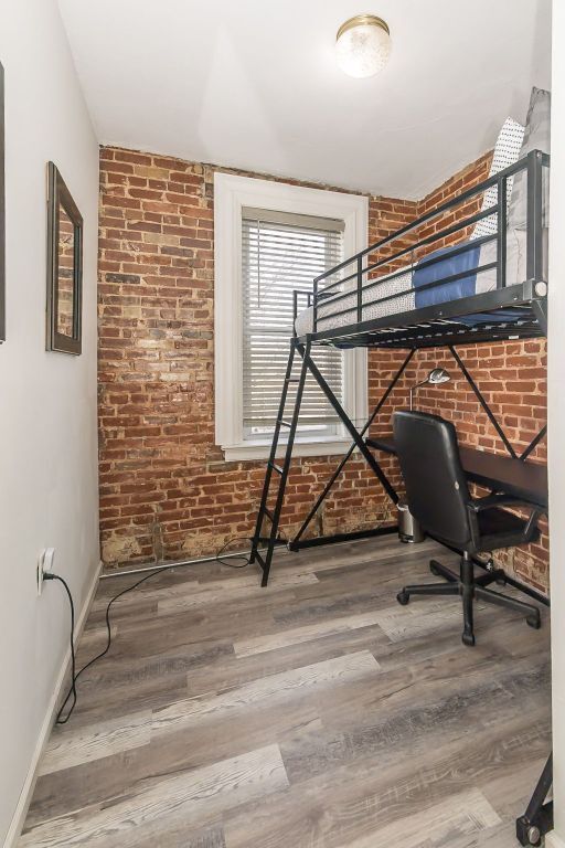 Building Photo - 4992 Botanical Ave