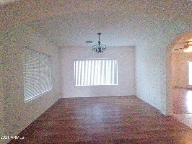 Building Photo - 1280 E Canyon Creek Dr