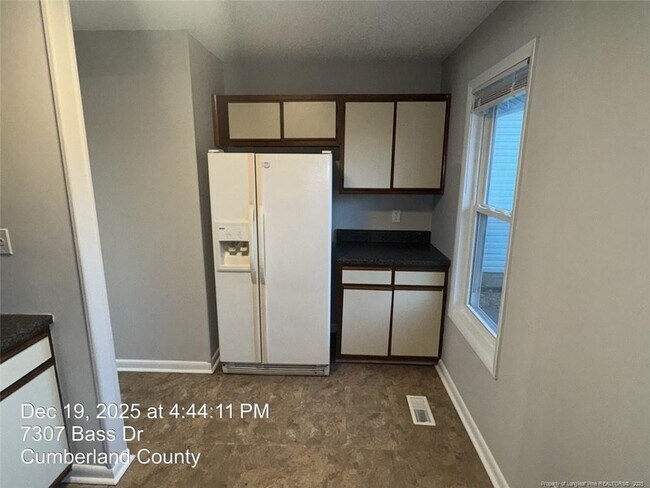 Building Photo - 7307 Bass Dr