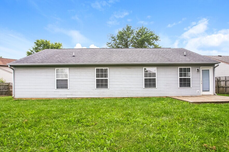 Building Photo - 6337 River Valley Way