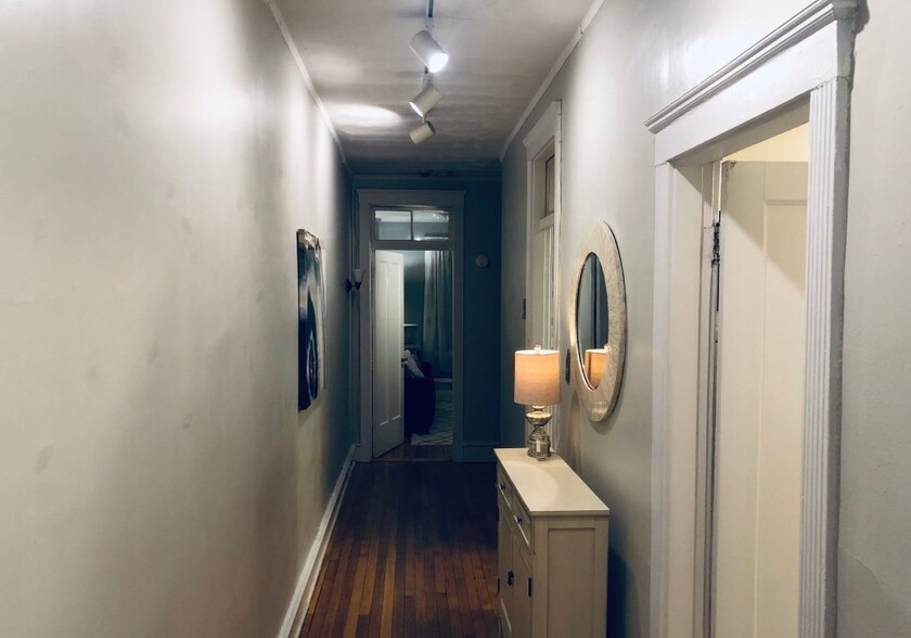 Primary Photo - 330 Saint Paul St