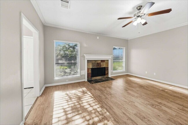 Building Photo - 1011 Wentworth Dr