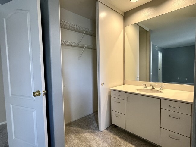 Building Photo - 12604 Carmel Country Rd