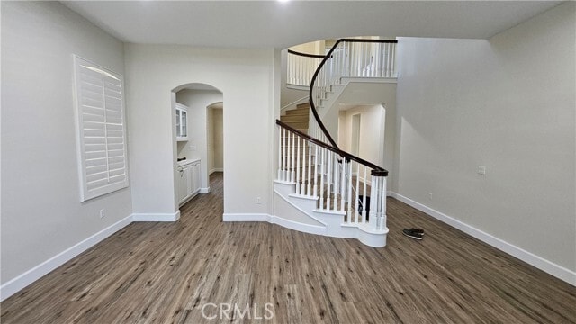 Building Photo - 2566 Pearblossom St