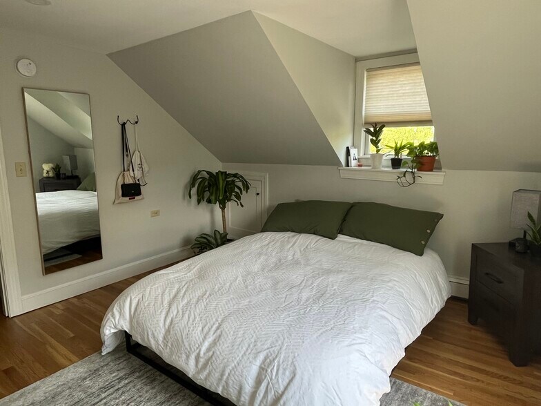 Bedroom - 64 Foreside Rd