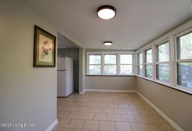 Building Photo - 4608 Cliff Ave