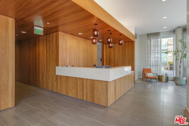 Building Photo - 1705 Ocean Ave