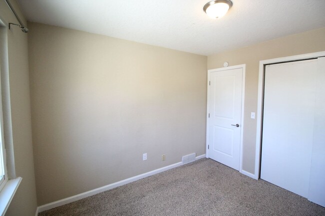 Building Photo - Incredible Home in Southeast Fort Collins