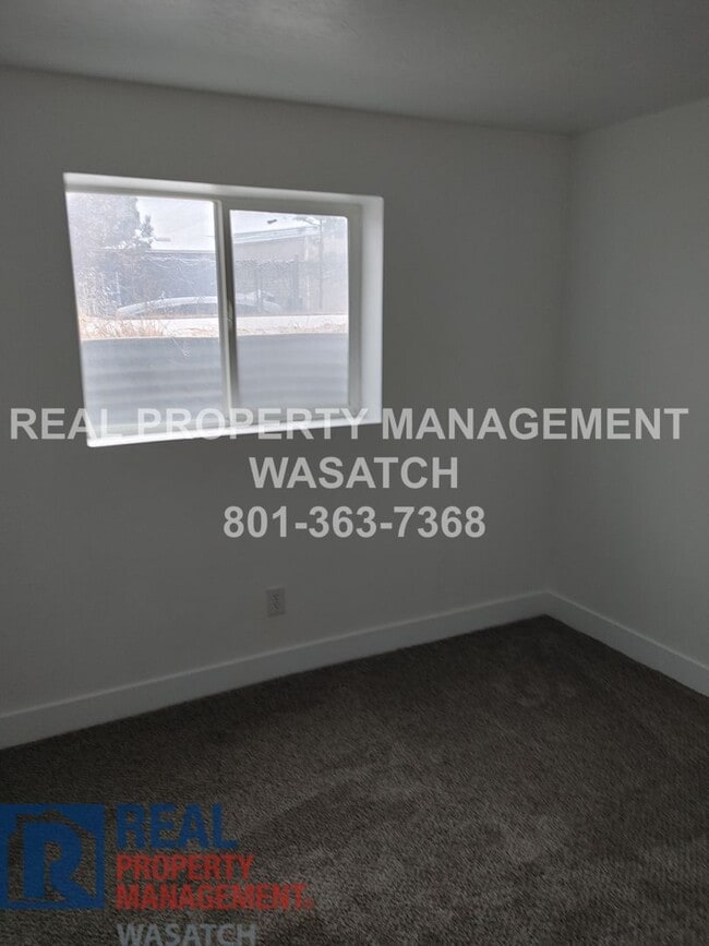 Building Photo - Take a Look at This 4 Bedroom 2 Bathroom Home in West Jordan UT!!