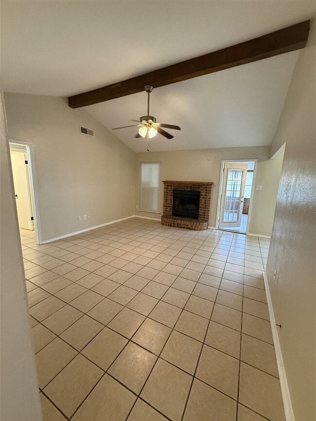 Building Photo - Recently updated in 2026 - Lovely 3 bedroom 2 bath home for lease in south Bossier City LA 71112