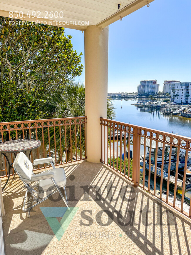 Building Photo - Furnished Condo in Destin!