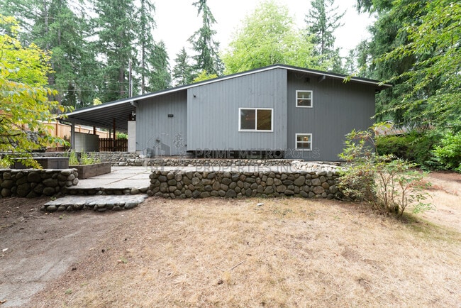 Building Photo - 1646 152nd Ave SE