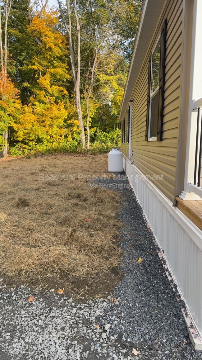 Building Photo - 18 Abbott St