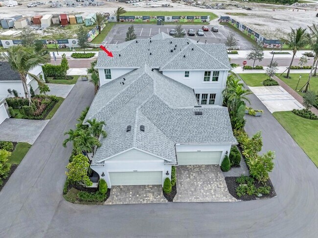 Building Photo - 925 SW Pr Ave