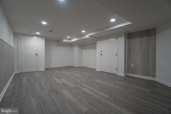 Building Photo - 2410 Wharton St