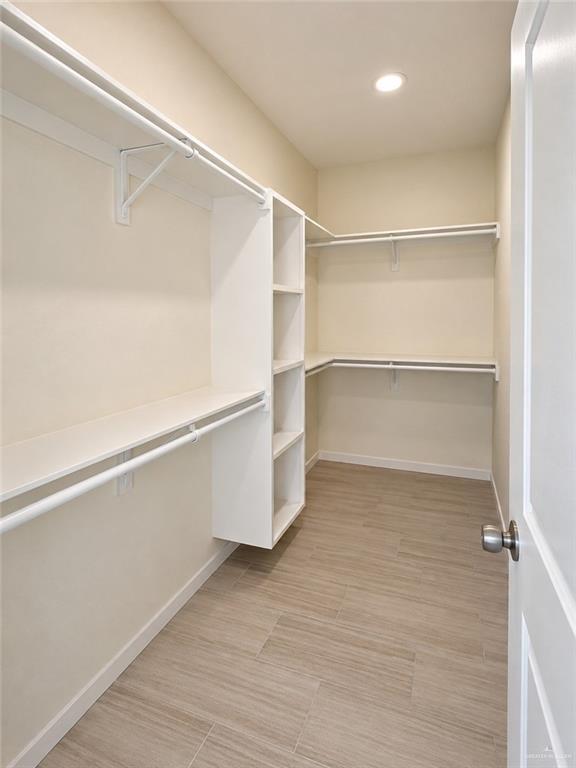 Building Photo - 3710 Hillview Ave