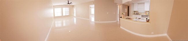 Building Photo - 6339 La Costa Dr
