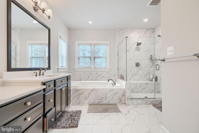 Building Photo - 7123 Starmount Ct