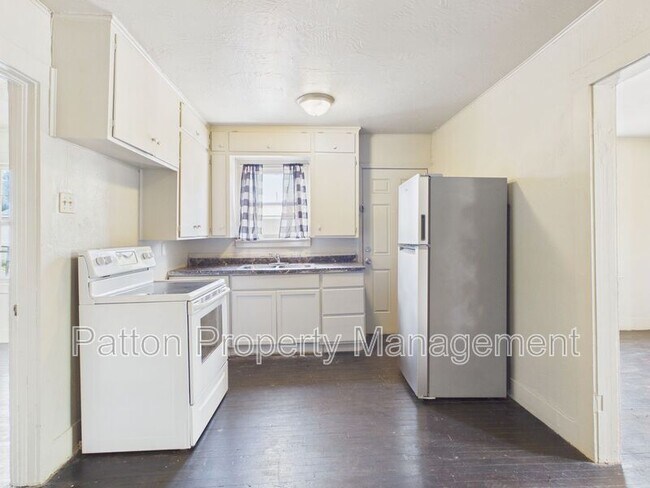Building Photo - 913 S Louisiana St