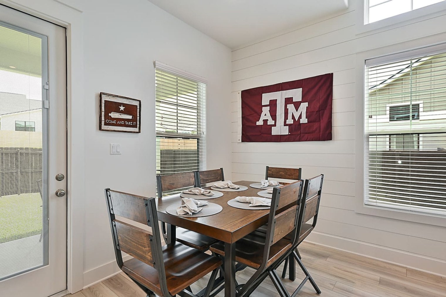 Building Photo - 5048 Mooney Fls Dr