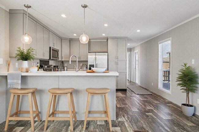 Building Photo - 1620 Swallowtail Dr