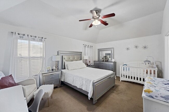 Building Photo - 18523 Windy Stone Dr