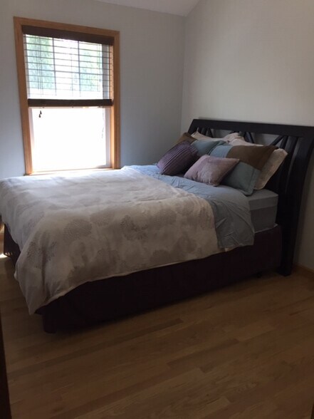 Second Bedroom - 9 Newbury St