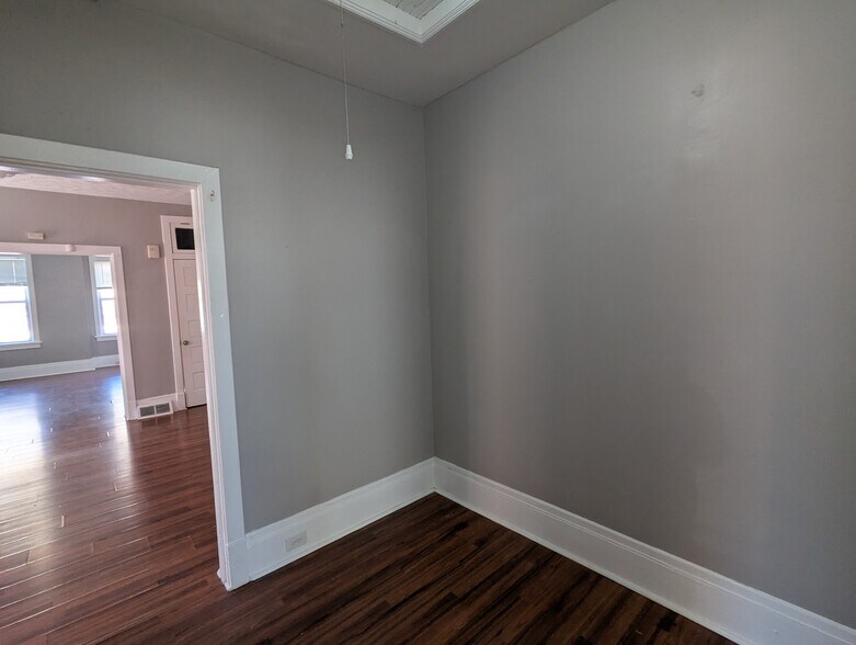 Building Photo - 3550 Magnolia Ave