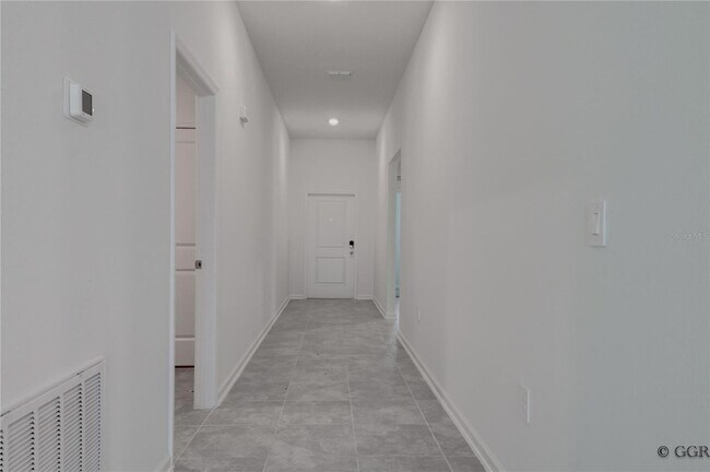 Building Photo - 1520 Brentwood Dr