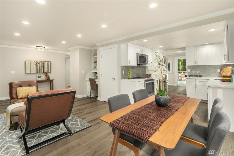 Building Photo - 17704 NE 34th St