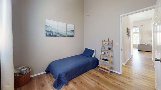 Building Photo - 45066 Palo Vista Dr