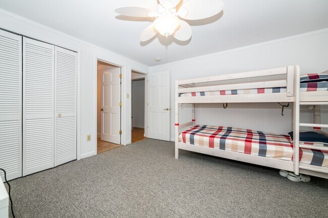 Building Photo - PALISADE