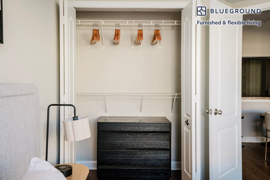 Building Photo - 2140 L St NW