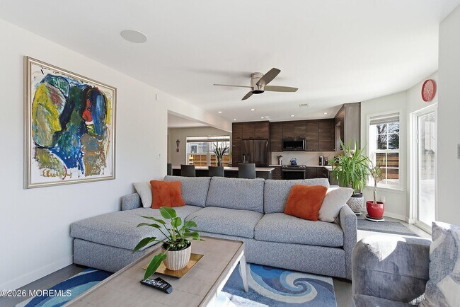 Building Photo - 619 Woodland Ave