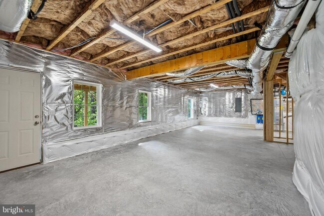 Building Photo - 106 Mate Ct