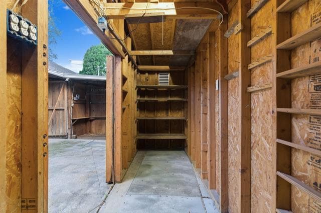 Building Photo - 1430 Hubert St