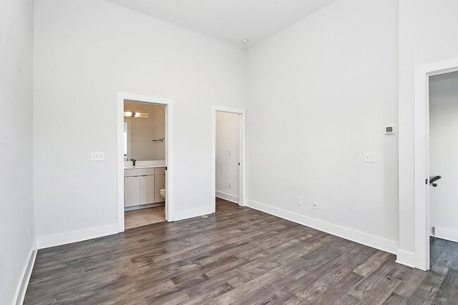Building Photo - 1214 Minter Pl